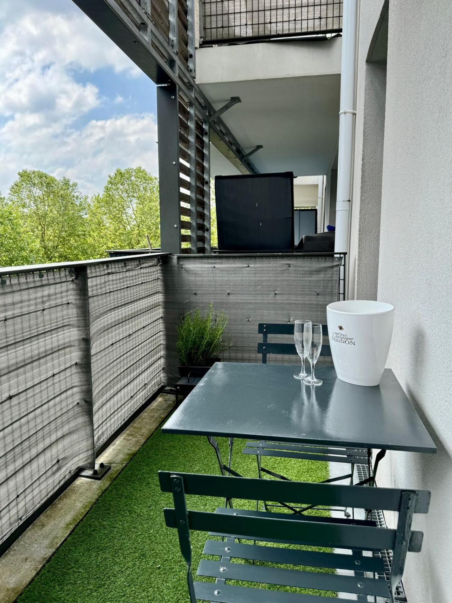 Studio 2 Adultes 2 Enfants Parcs Disneyland Paris Montevrain Exterior photo